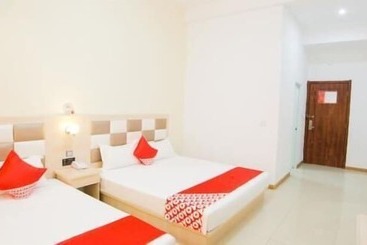 هتل Green Orange Express Inn