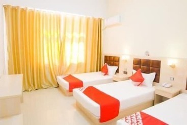 هتل Green Orange Express Inn