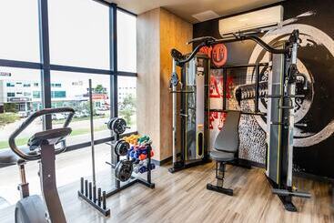 هتل Ibis Palmas Avenida Jk