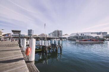 Vibe Hotel Sydney Darling Harbour