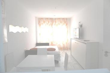 Apartamentos Turisticos Imar