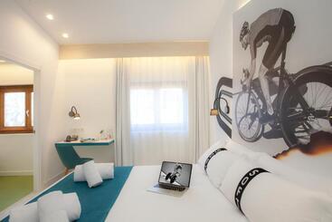 هتل Casual Socarrat Valencia   Adults Only