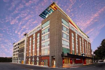 هتل Aloft Savannah Downtown Historic District