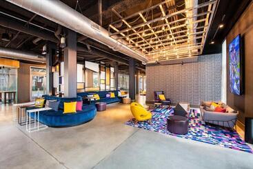 هتل Aloft Savannah Downtown Historic District