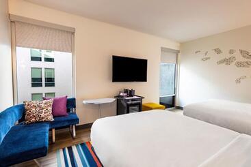 هتل Aloft Savannah Downtown Historic District