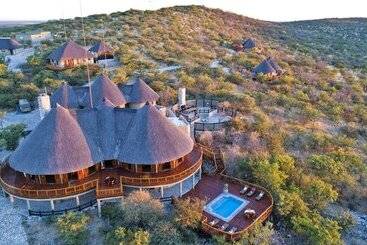 هتل Etosha Mountain Lodge