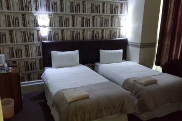 Portsmouth Budget Hotels