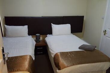 Portsmouth Budget Hotels