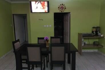 پانسیون Flower Inn Guest House
