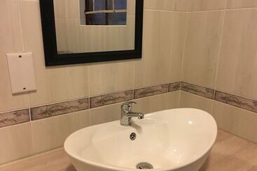 پانسیون Flower Inn Guest House