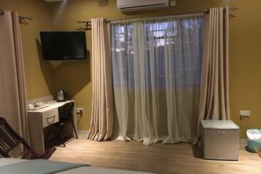 پانسیون Flower Inn Guest House