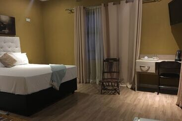 پانسیون Flower Inn Guest House