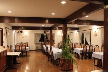 پانسیون Lake Side Inn Baked Potato