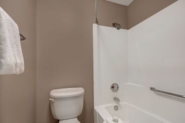 Baymont By Wyndham Detroit Airport/romulus