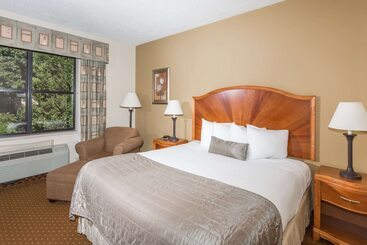 هتل Baymont By Wyndham Asheville/biltmore