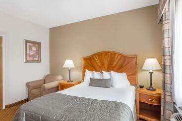 هتل Baymont By Wyndham Asheville/biltmore