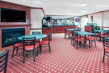 هتل Red Roof Inn Flint