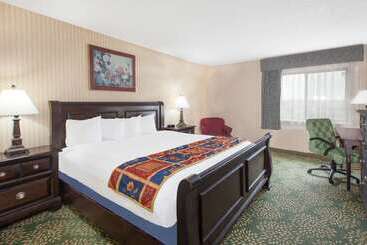 هتل Red Roof Inn Flint
