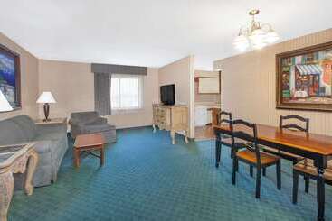 هتل Red Roof Inn Flint