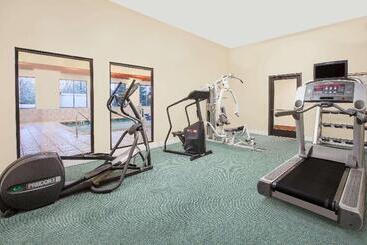 هتل Red Roof Inn Flint