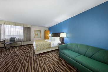 هتل Baymont By Wyndham Springfield South Hwy 65