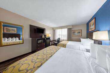 هتل Baymont By Wyndham Springfield South Hwy 65