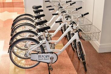 هتل Beacon South Beach