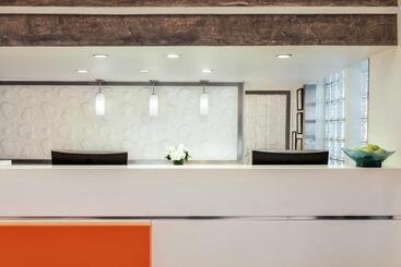 هتل Beacon South Beach