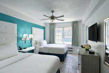 هتل Beacon South Beach