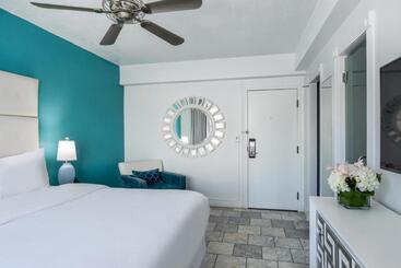 هتل Beacon South Beach