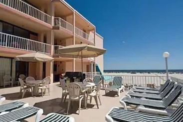 هتل Beau Rivage Beach Resort