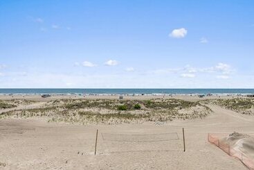 هتل Beau Rivage Beach Resort