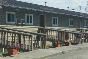 هتل Beluga Lake Lodge