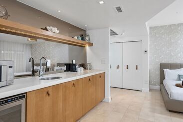 Bentley Hotel South Beach