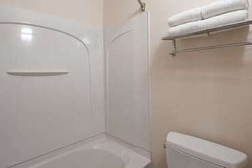 هتل Best Western Buffalo Ridge Inn Near Mt Rushmore