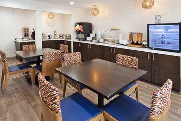 هتل Best Western Montgomery I 85 North
