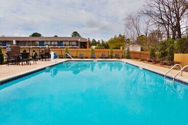 هتل Best Western Montgomery I 85 North