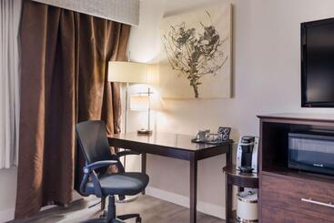 هتل Best Western Mountain View Inn