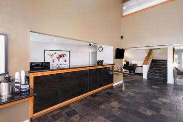 هتل Best Western Mountain View Inn