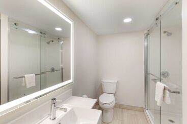 هتل Best Western Plus Atlanta Airporteast