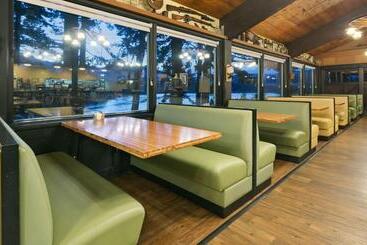 酒店 Best Western Plus Columbia River Inn