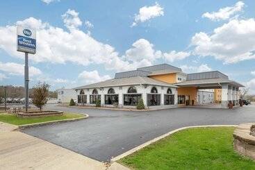 هتل Best Western St. Louis Inn