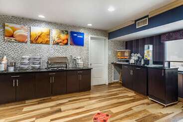 هتل Comfort Inn Midtown