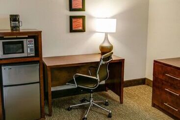 هتل Comfort Inn Redding Near I 5