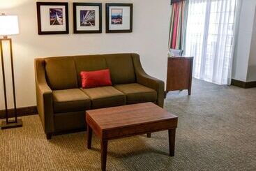 هتل Comfort Inn Redding Near I 5