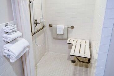 هتل Comfort Inn Redding Near I 5