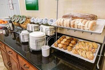 هتل Comfort Inn Redding Near I 5
