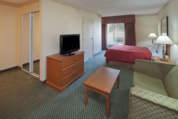 هتل Country Inn & Suites By Radisson, Montgomery East, Al