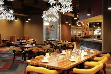هتل Doubletree By Hilton Omaha Southwest