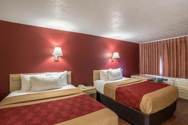 酒店 Econo Lodge I 40 Exit 286 Holbrook Holbrook